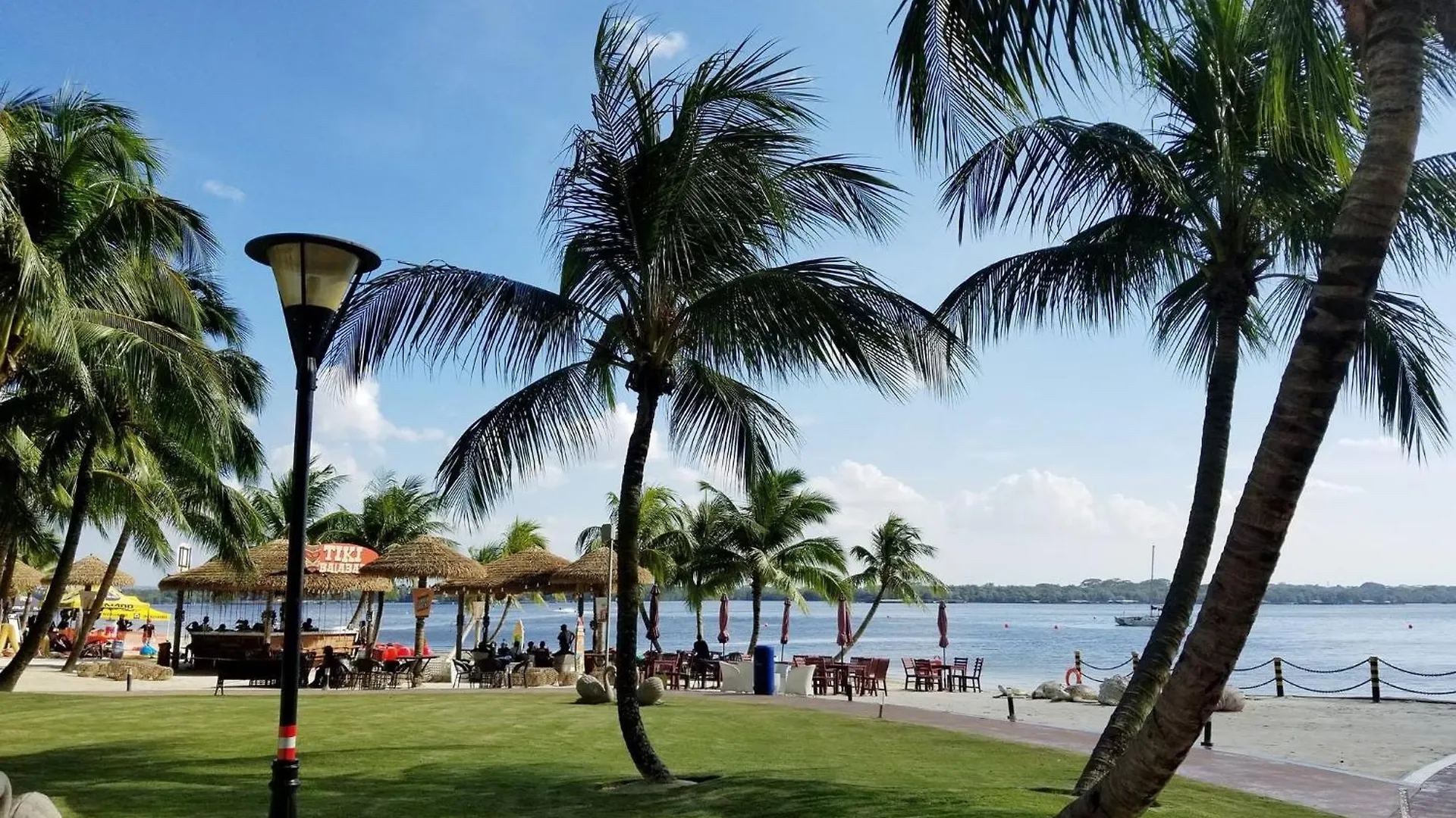 Apartment Wind Serenity At Country Garden Danga Bay With 2Carparks Foc Netflix Access And Youtube Premium 3Beds3Bath For 6-13Pax By Minshuku Johor Bahru