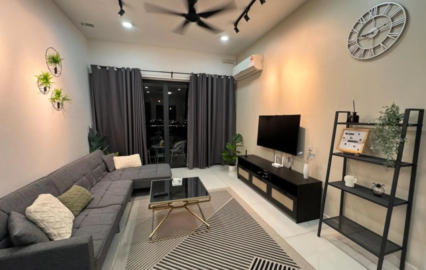 Wind Serenity At Country Garden Danga Bay With 2Carparks Foc Netflix Access And Youtube Premium 3Beds3Bath For 6-13Pax By Minshuku Johor Bahru 0*,