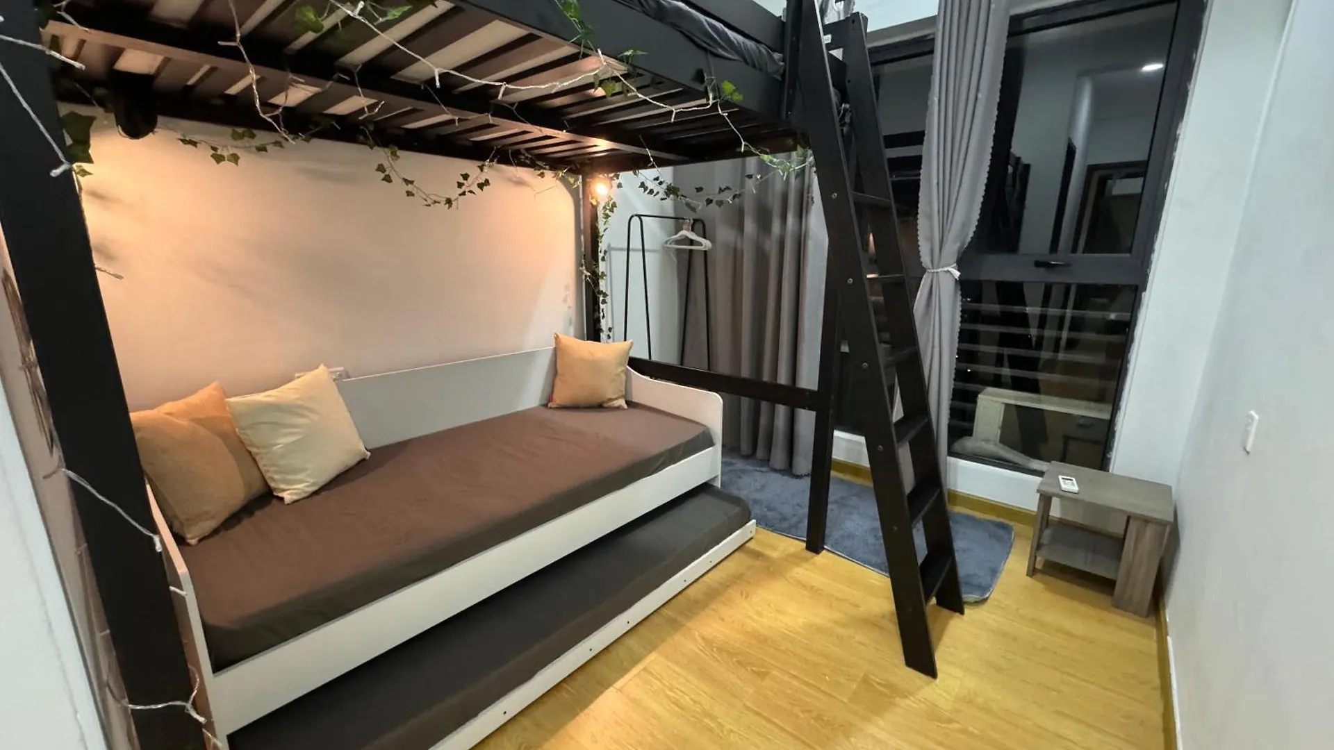 Apartment Wind Serenity At Country Garden Danga Bay With 2Carparks Foc Netflix Access And Youtube Premium 3Beds3Bath For 6-13Pax By Minshuku Johor Bahru Malaysia